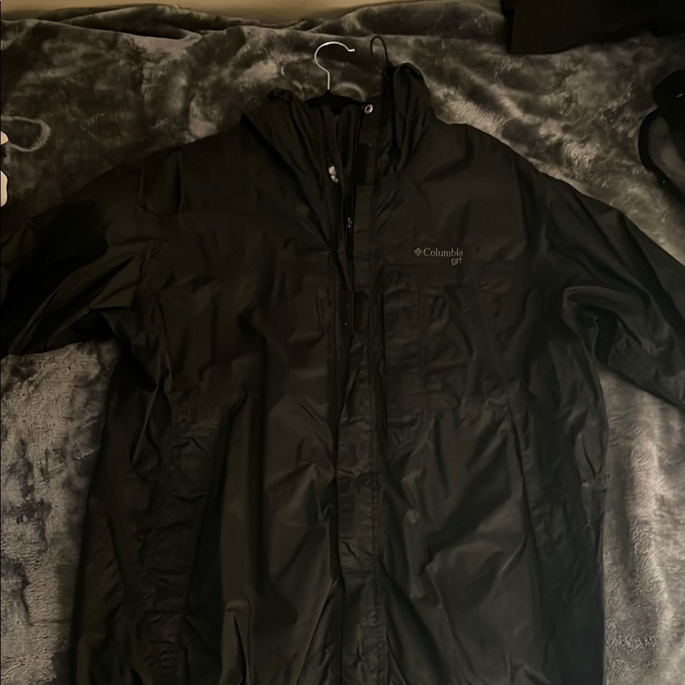 Columbia Black Raincoat Lightweight Synthetic